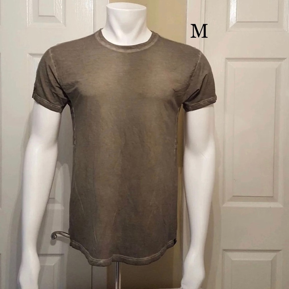 Lululemon Men’s Short Sleeve Medium